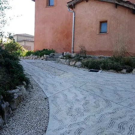 Oda ve Kahvaltı Brindepaille 3*